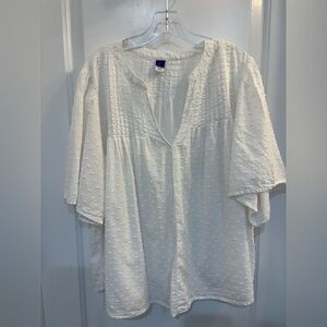 NWOT Old Navy White Flutter Sleeve Swiss Dot Top